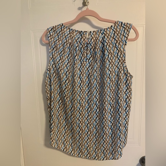 Worthington 100% polyester sleeveless blouse - Picture 2 of 4